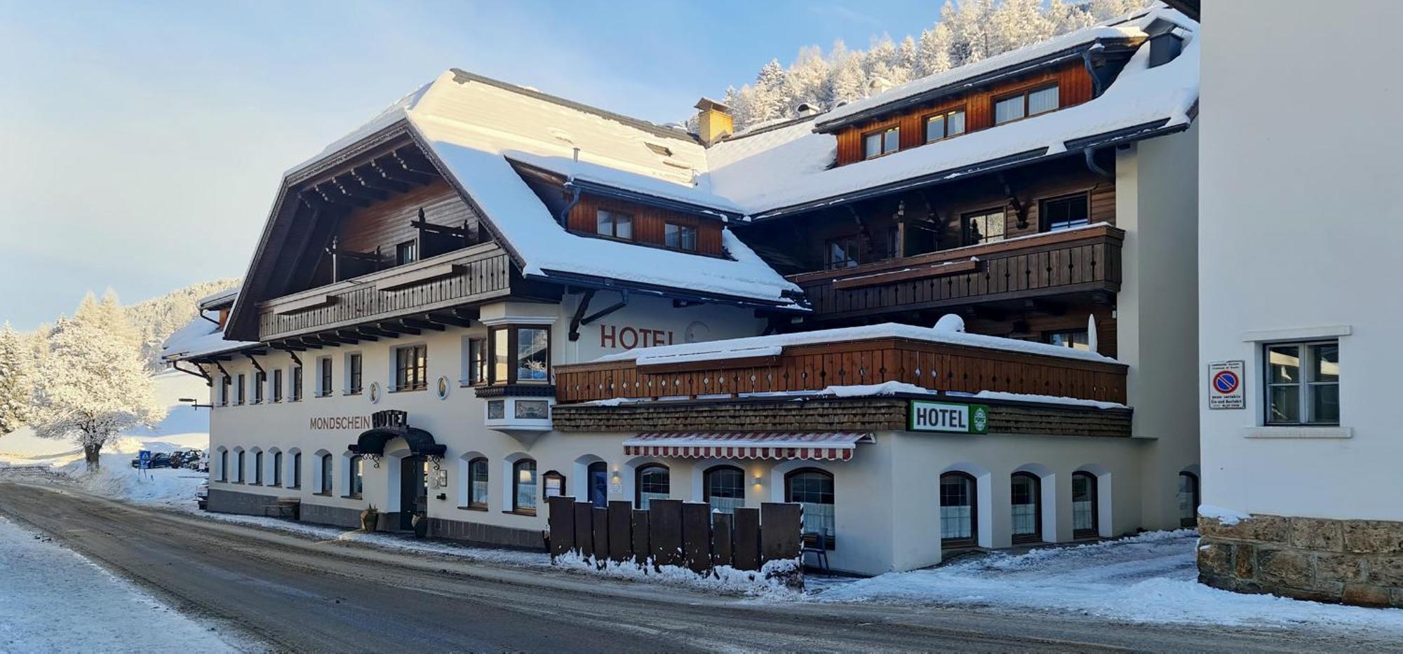 Hotel Mondschein Sexten Esterno foto