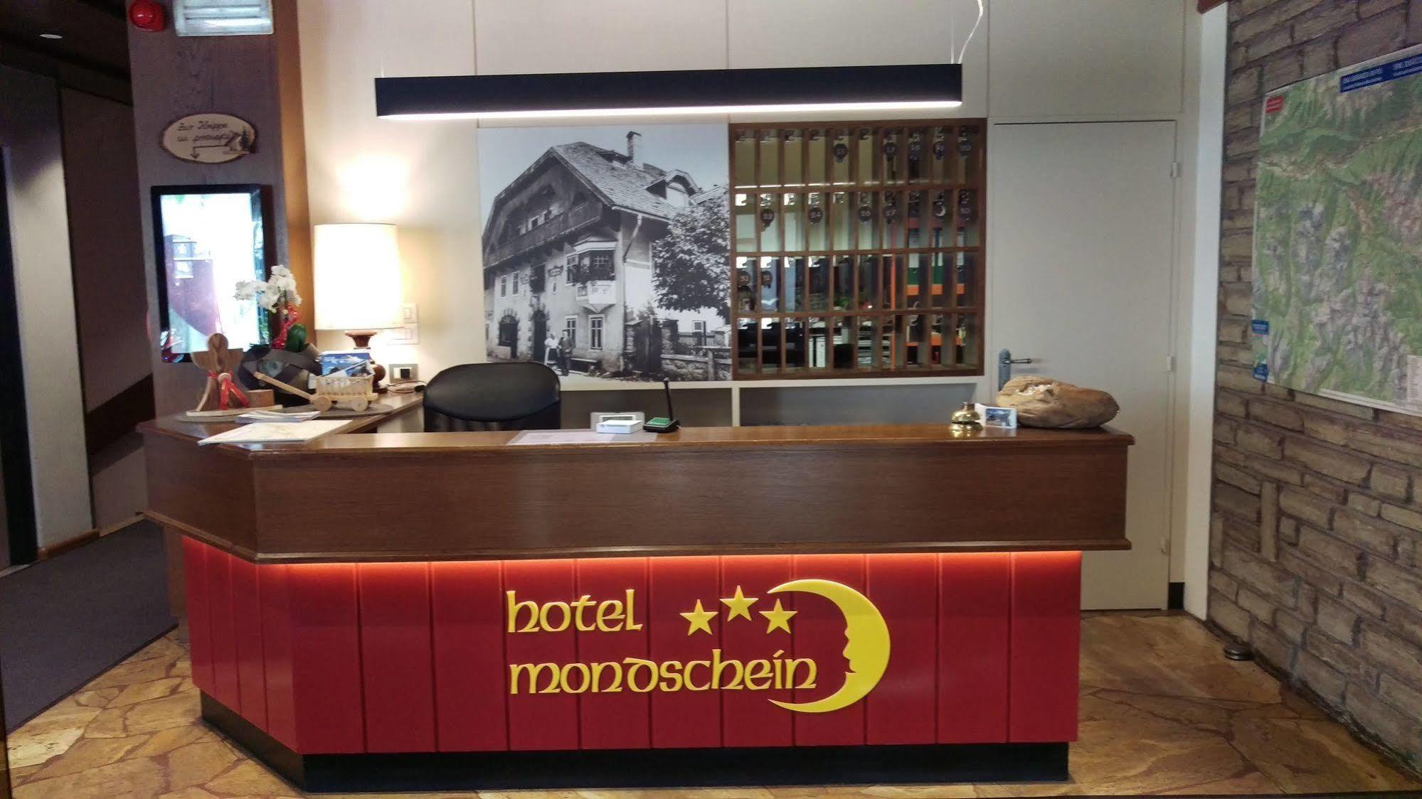 Hotel Mondschein Sexten Esterno foto